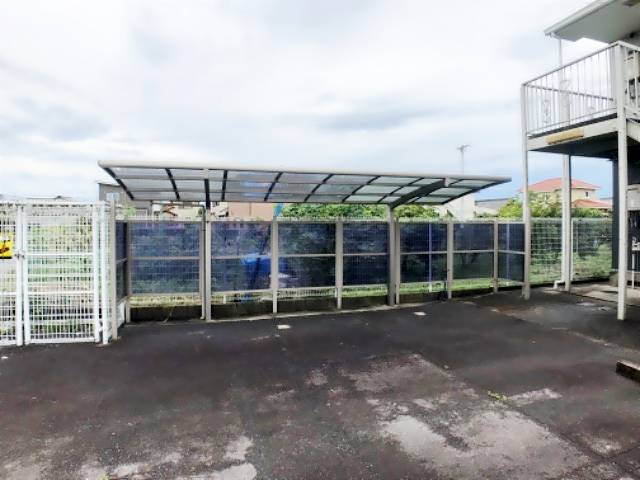 ファーストメゾン江戸橋 駐車場