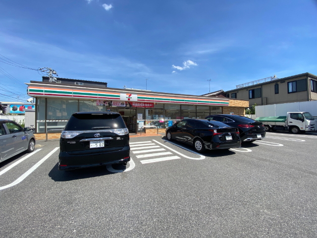 滝子ロイヤルハイツ セブンイレブン名古屋御器所南店
