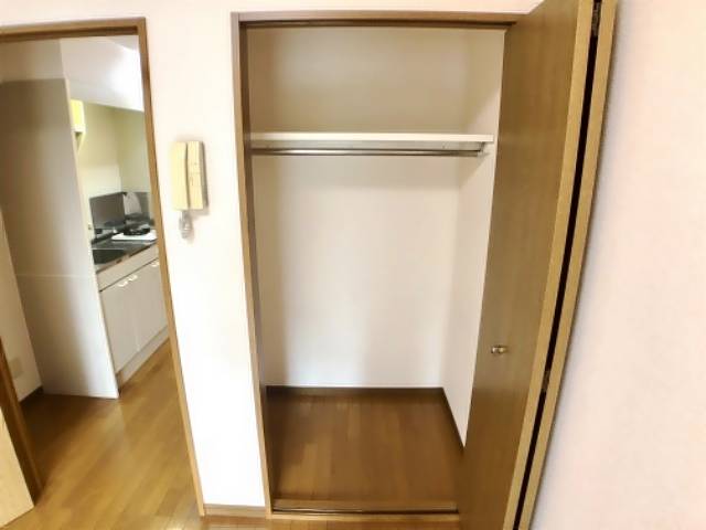 クレスト山手通 収納