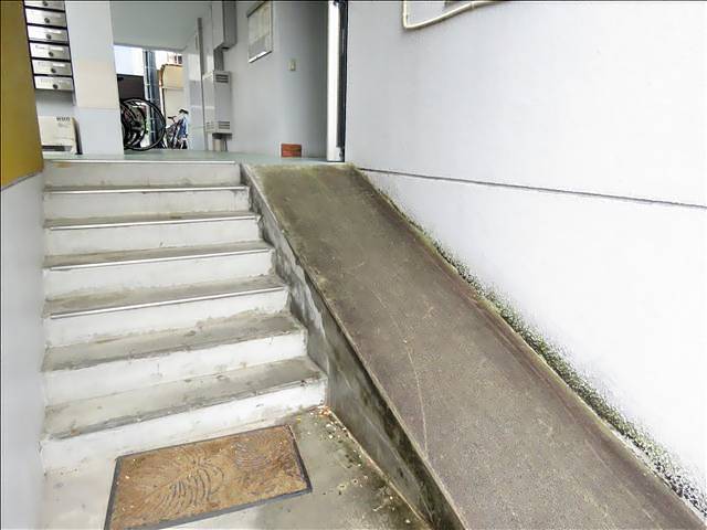 園山ハウス エントランス