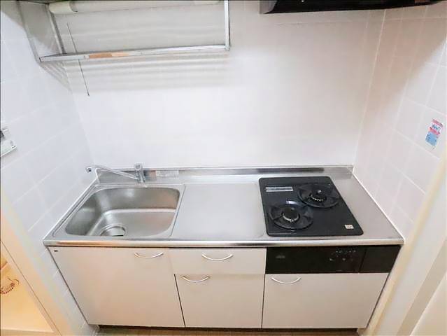 三友居 キッチン