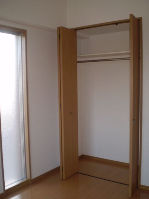 エタージュ 収納