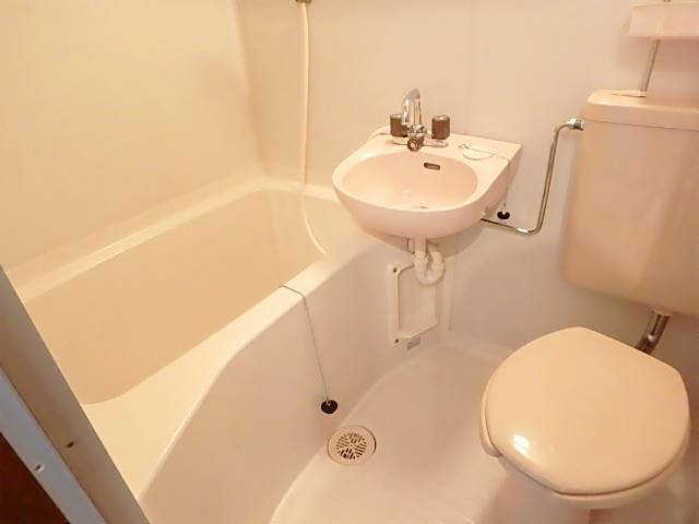 シャトー高峯 バス・シャワールーム