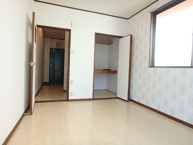 シャトー高峯 リビング