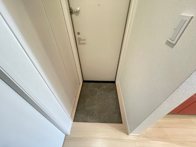 セレッソ町屋 玄関