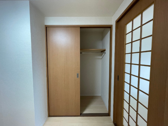 グランドール栄生 収納