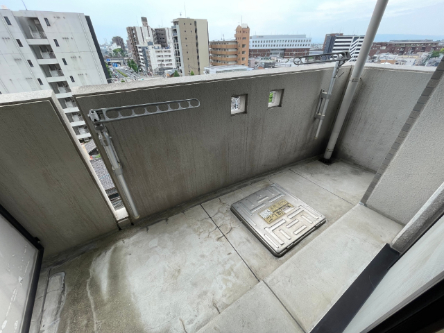グランドール栄生 ベランダ
