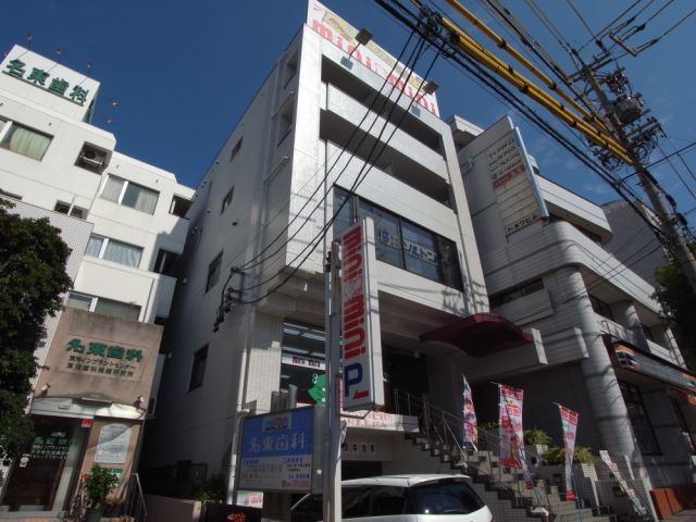 ファーストビル 外観