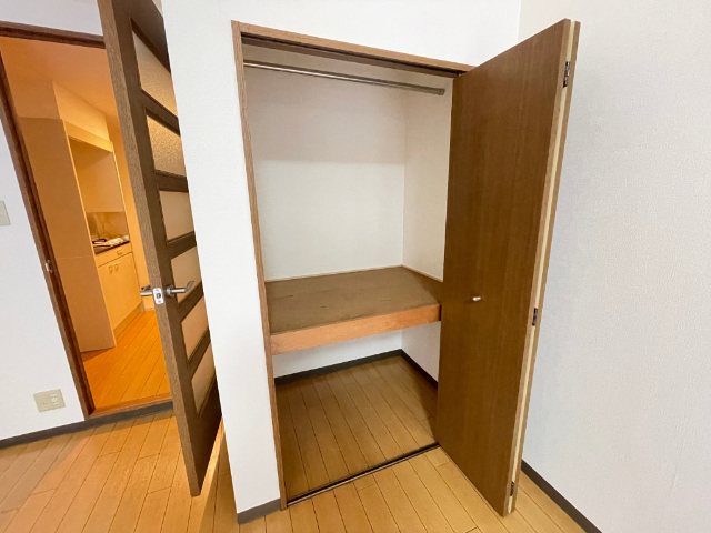 岡地レジデンス笹島 収納
