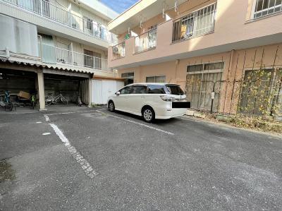 ハイツタカギ 駐車場