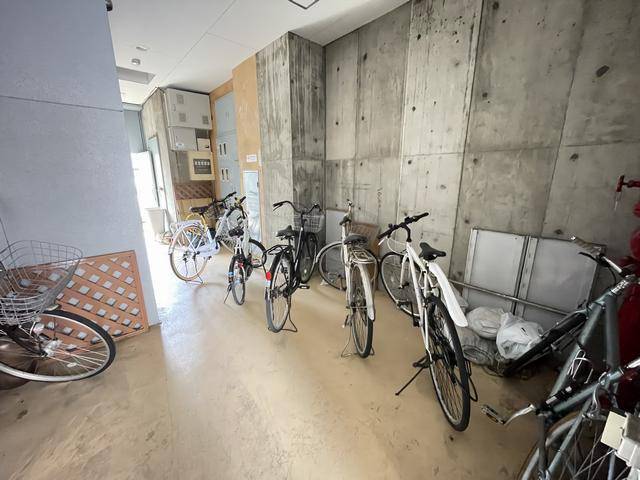 セピア良花園ビル 駐車場
