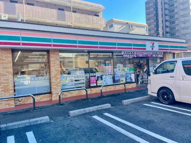 ウインズ原 セブンイレブン