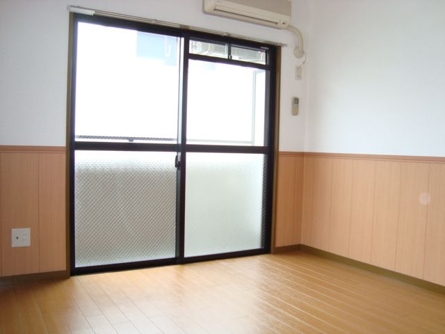 メルヴェーユ高辻 お洒落なお部屋です。