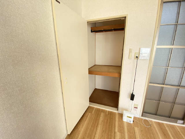 ネスパルド御幸山 収納