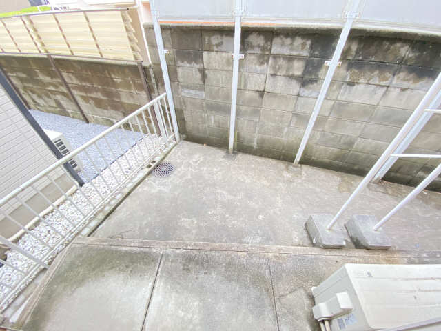 プチメゾン川原 ベランダ