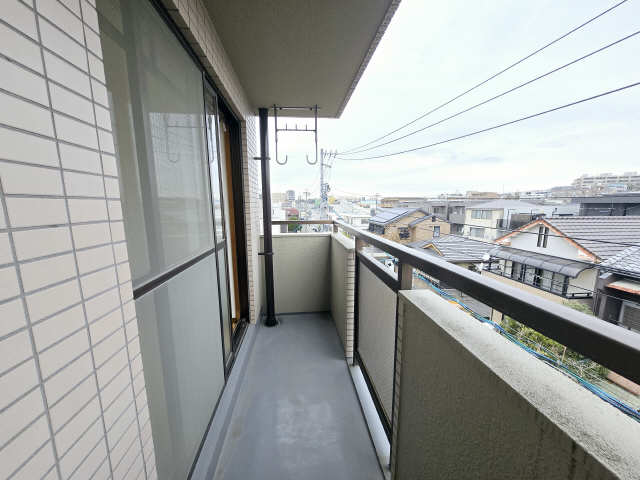 ヴィヴィアンロゼ ベランダ