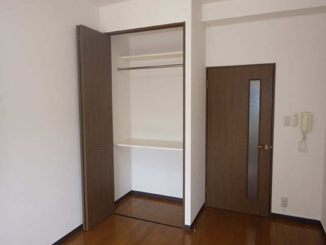 パークステイ鏡ヶ池 収納