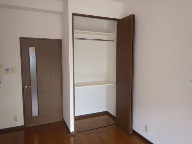 パークステイ鏡ヶ池 収納