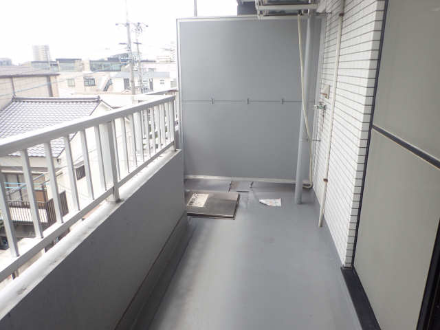 ラフィネ広路 ベランダ
