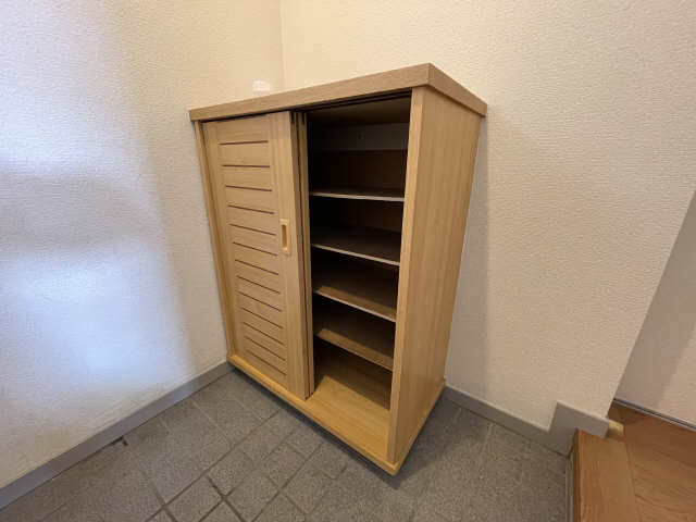 グリーングラス藤 シューズＢＯＸ備え付け。