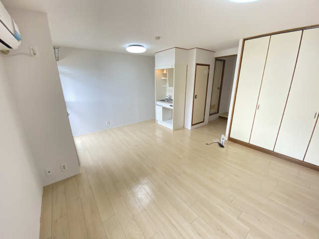 ハイライフ本山 リビング