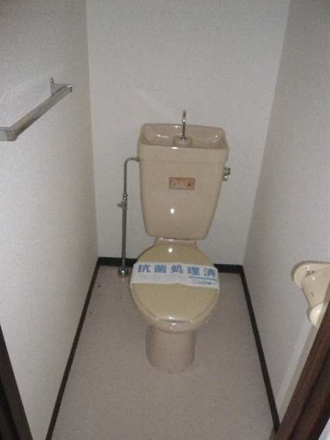 フォーブル早川Ａ棟 トイレ