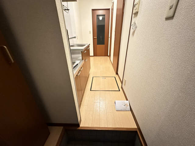 ルーストけやき 玄関