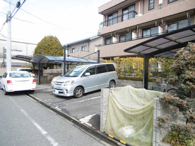 グランパス杁中 駐車場