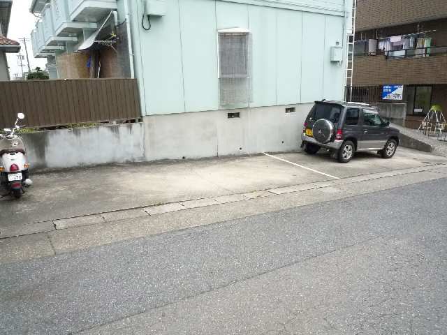パークサイド富ヶ丘 駐車場