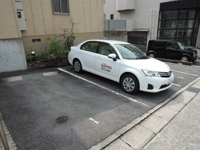オレンジロード 駐車場
