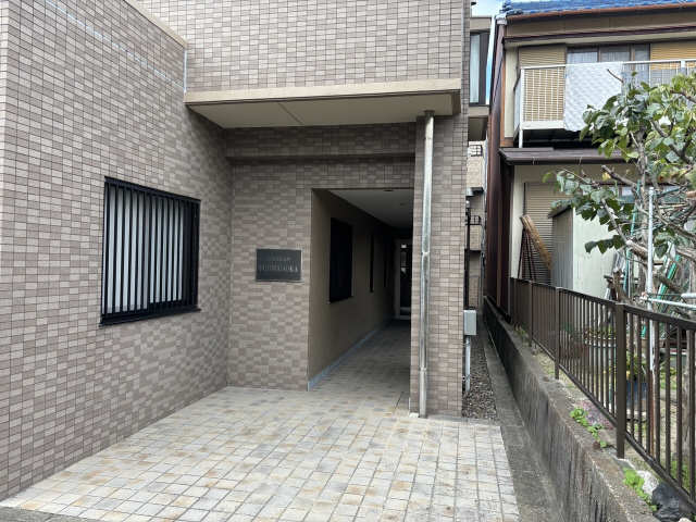  LIVELAN FUJIMIGAOKA エントランス