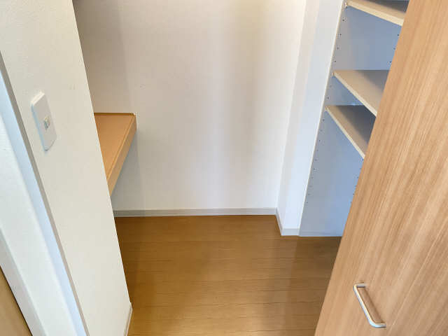 エクセル山中 収納