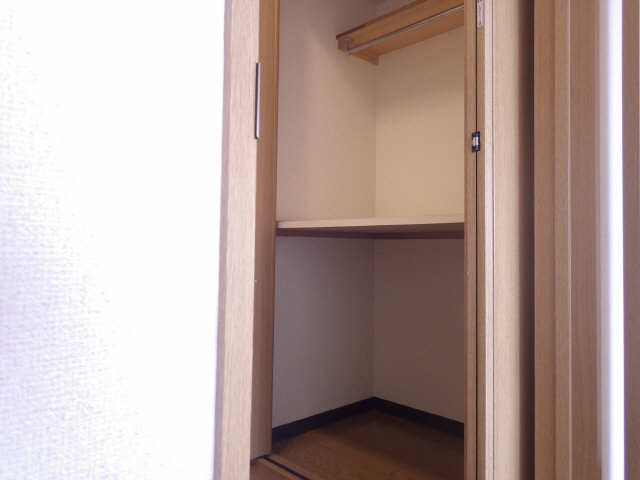 アヴェニューコート栗真Ｂ棟 収納