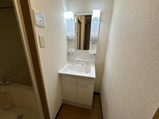 アヴェニューコート中野Ｃ棟 洗面所