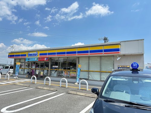 サン・バニアン 【コンビニエンスストア】ミニストップ 津県総合文化センター前店まで1286ｍ