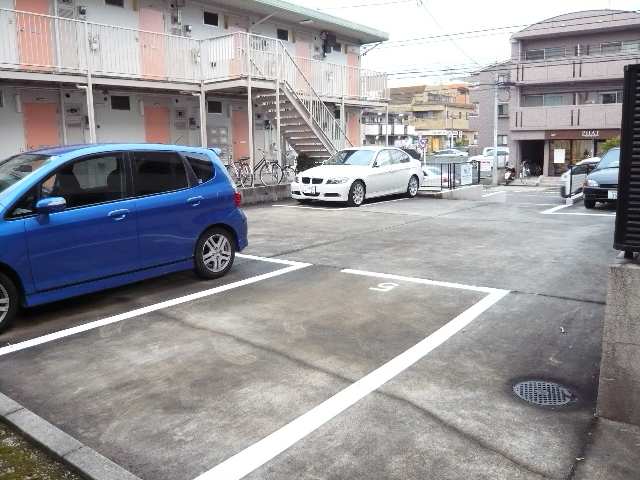 エトワール八事 駐車場