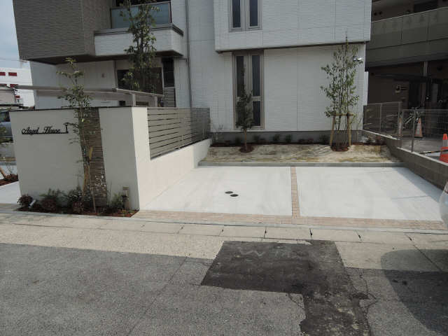 エンゼルハウスⅠ 駐車場