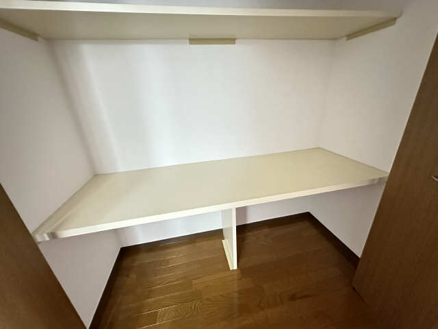 アヴェニューコート栗真 収納