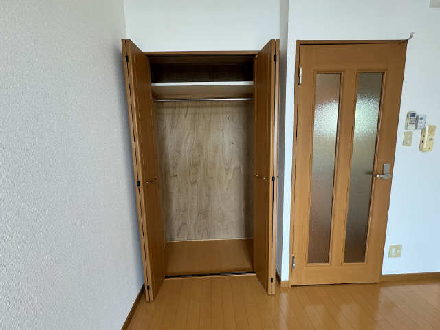 クレスト本山 収納