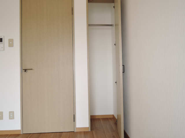 ヴィオレ山手 収納