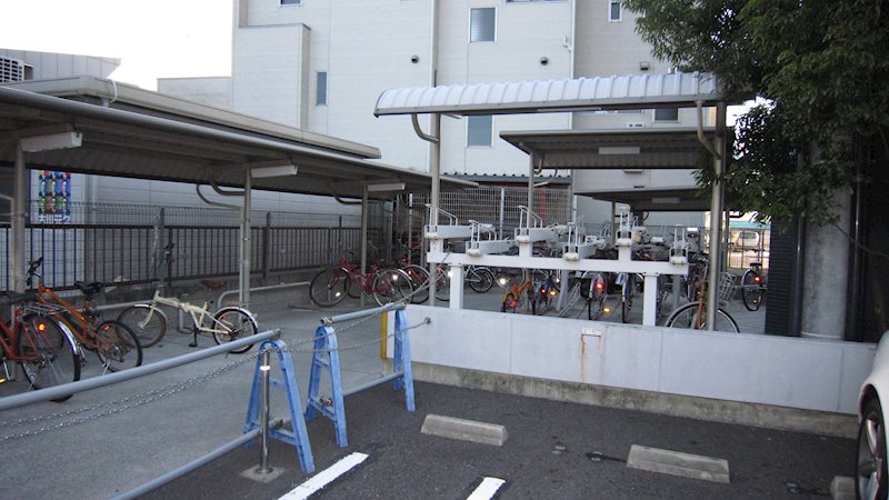 ヴァンクール吹上 駐輪場