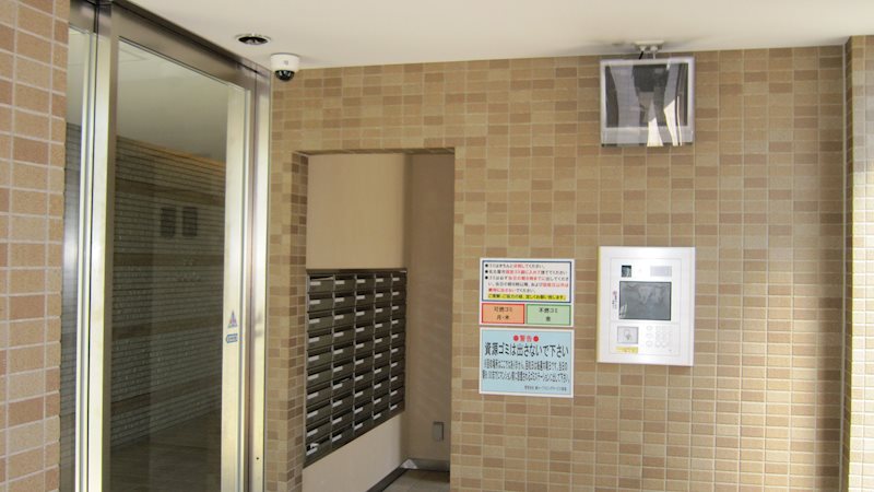 アヴァンセ鏡池 集合玄関（オートロック）