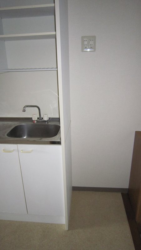 棒屋第2下池ハイツ 冷蔵庫置き場