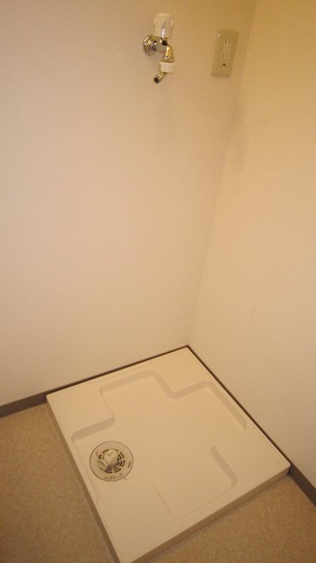 棒屋第3城北ハイツ 洗濯機置き場