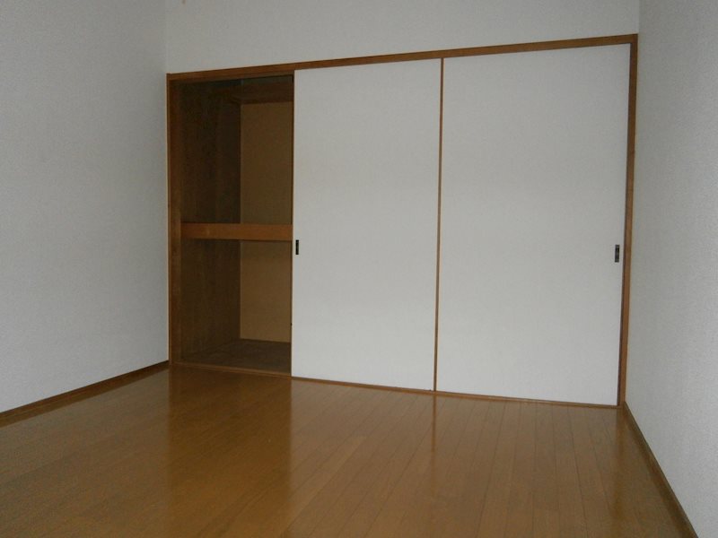 カーサ伊庄段 ベッドルーム