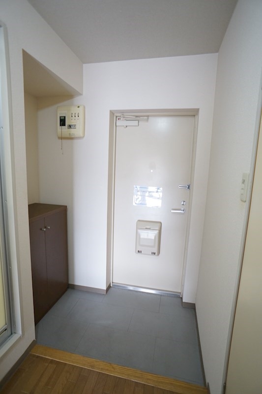 パリス富塚 玄関