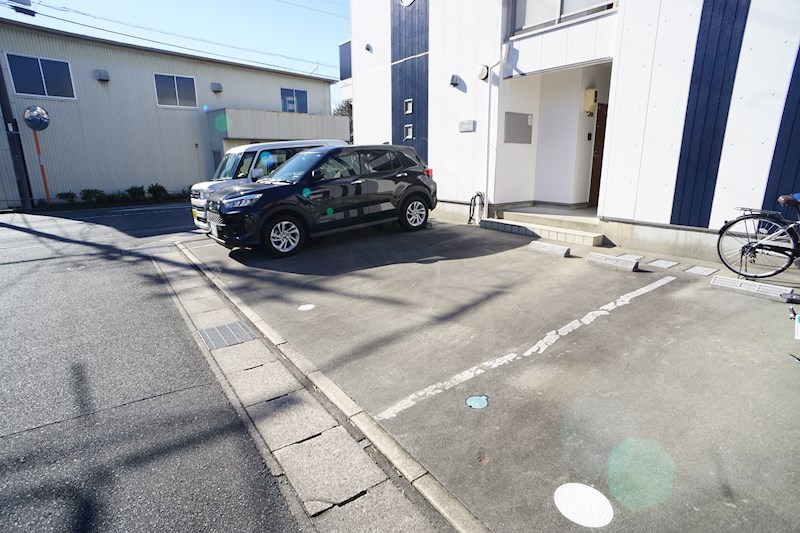 クレフラスト静岡大北 駐車場