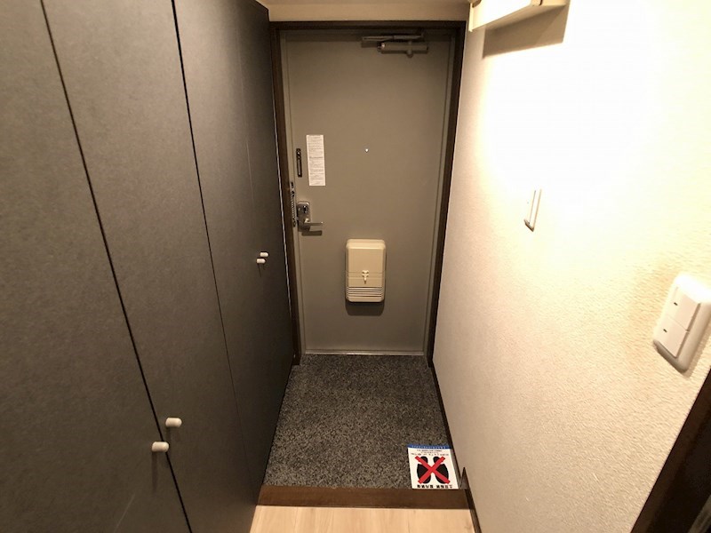 メゾン住吉 玄関
