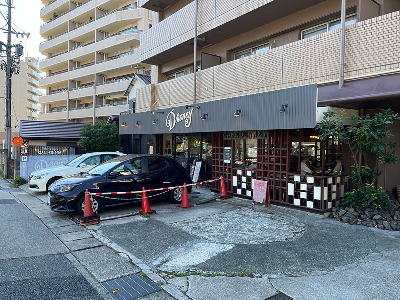 学生会館レコティ高峯 Café Downey 日赤店