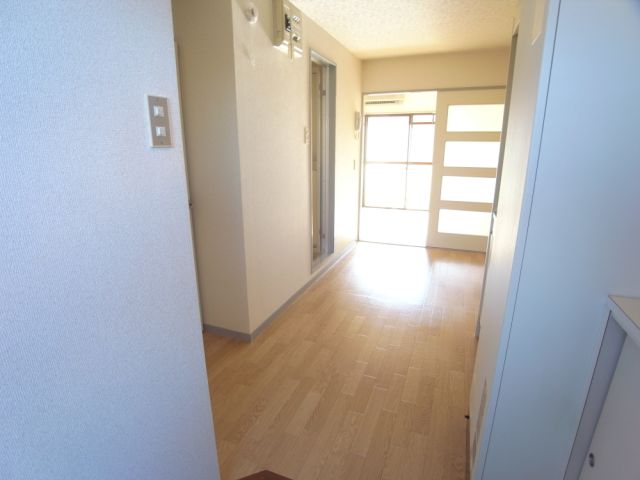 ルイシャトレ社台 玄関